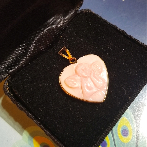 SOLID 14kt Gold Italian Angelskin Coral Cameo Pendant - Picture 3 of 8